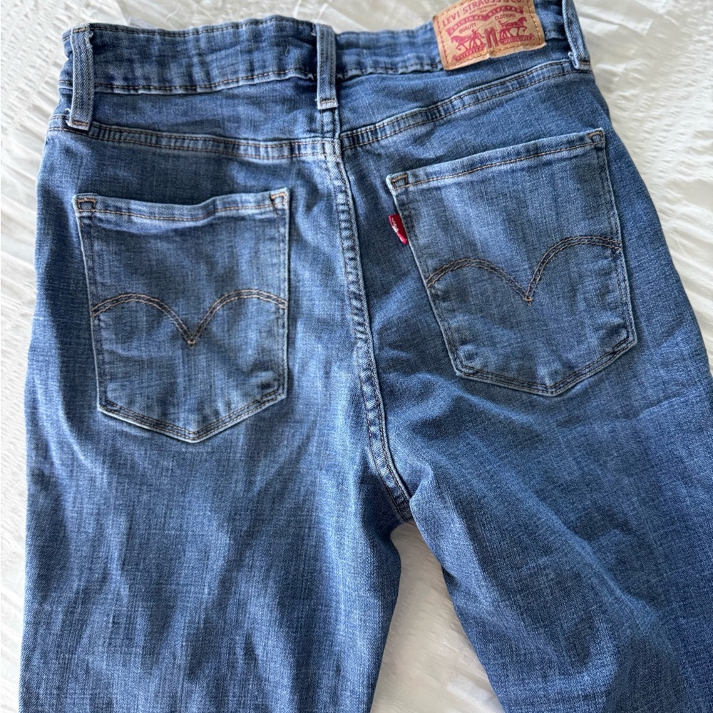 Levi's Women’s Blue Denim Jeans - Classic Back Pocket Style